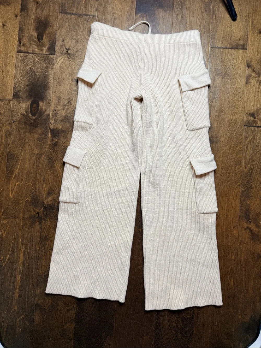 Edikted Cream Waffle Knit Cargo Lounge Pants Size Small